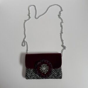 Shiraleah Chicago Burgundy Velvet Chevron Tweed Flower Beaded Crossbody Bag